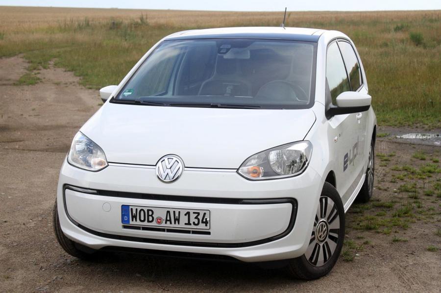  Volkswagen e-up! 2013 года  (фото 24 из 45)